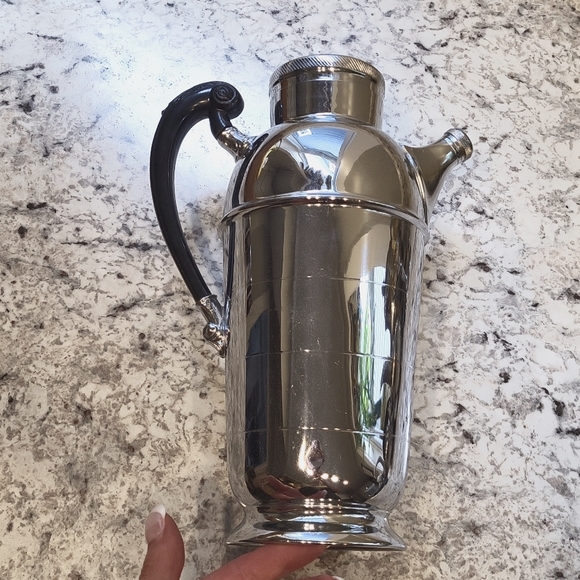 Vintage Krome Kraft Farber Bros Chrome & Bakelite Cocktail Pitcher - Picture 3 of 7